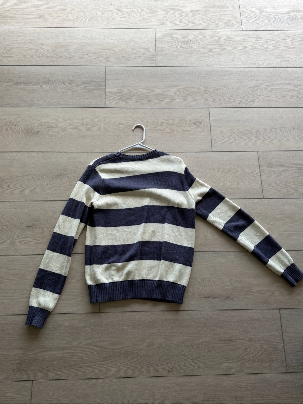 Brandy Melville Navy and White Striped Crewneck Sweater - Picture 4 of 4